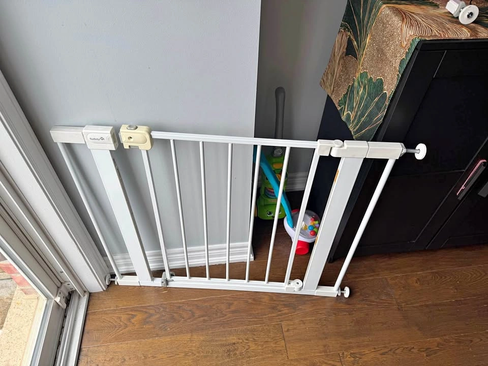 Safety gate