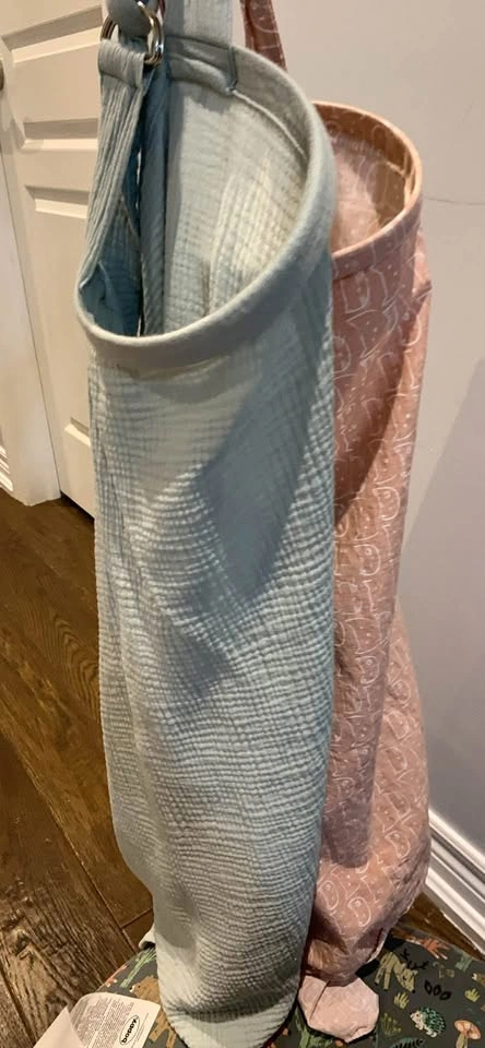Breast feeding pillow and covers - photo 2