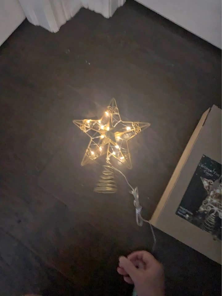 Christmas tree topper star