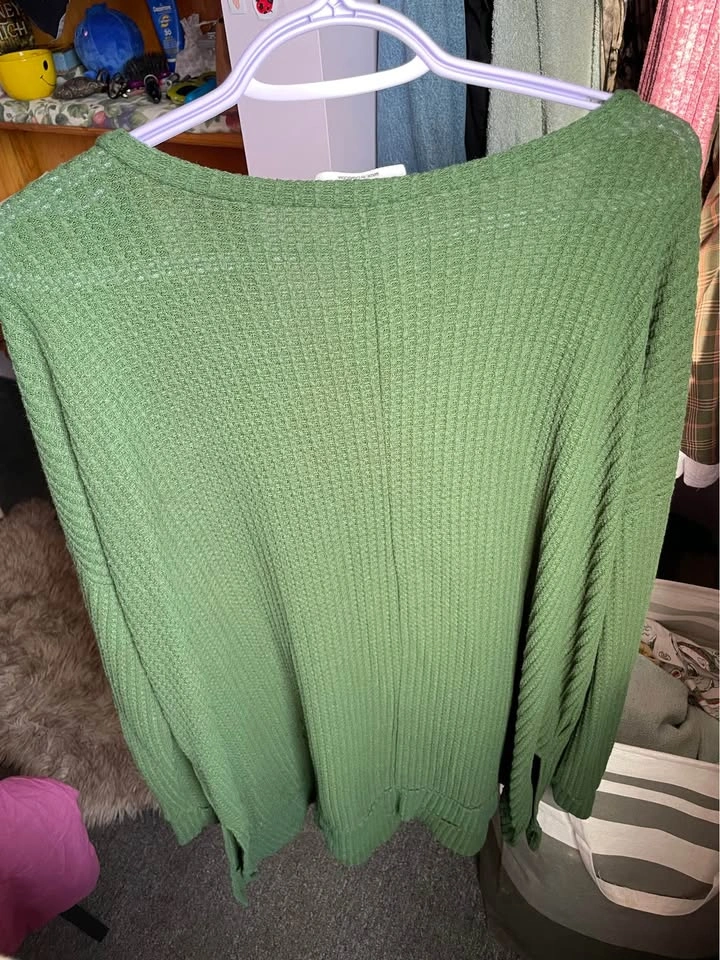 Green tunic style sweater - Womens size 1X - photo 2