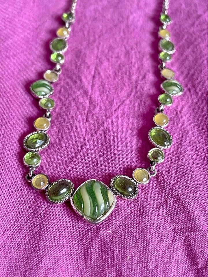 Green gem necklace