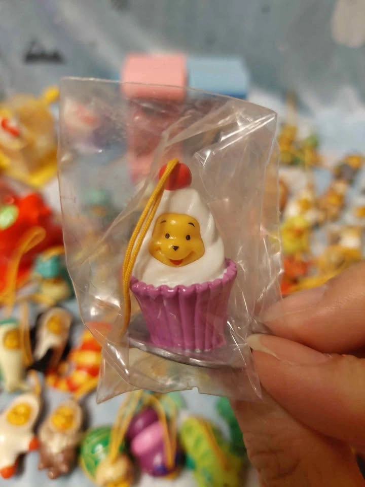 ⚽️ Peek-a-Pooh - Vintage Charm! Cherry Cupcake, Delights Edition