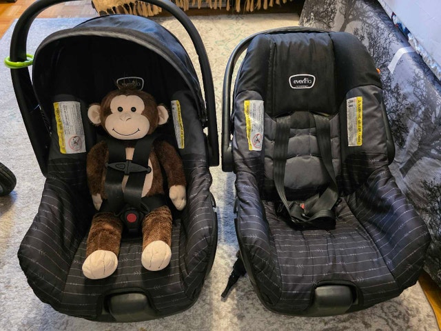 Evenflo Nurture Baby Twins Car Seats