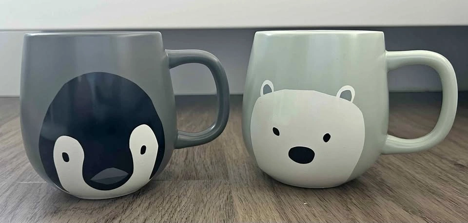 Cute Polar Bear & Penguin Ceramic Mug Set – 10.5cm Tall