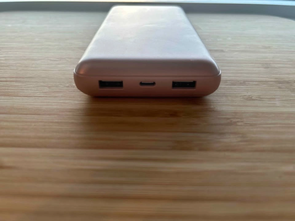 Belkin BoostCharge 20,000mAh Power Bank - Rose Gold - photo 2