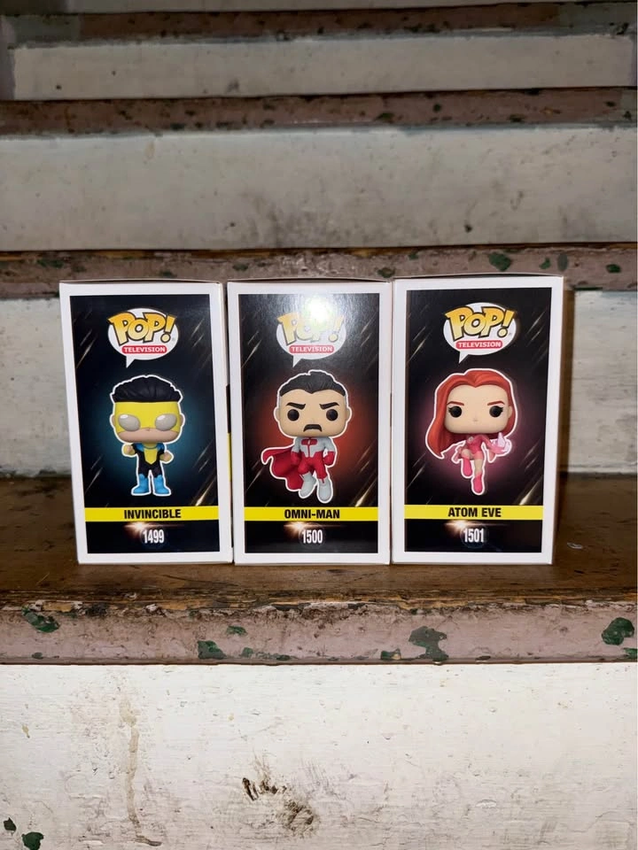 Invincible, Omni-Man, Atom Eve Funkos - photo 2