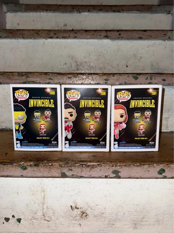 Invincible, Omni-Man, Atom Eve Funkos - photo 3