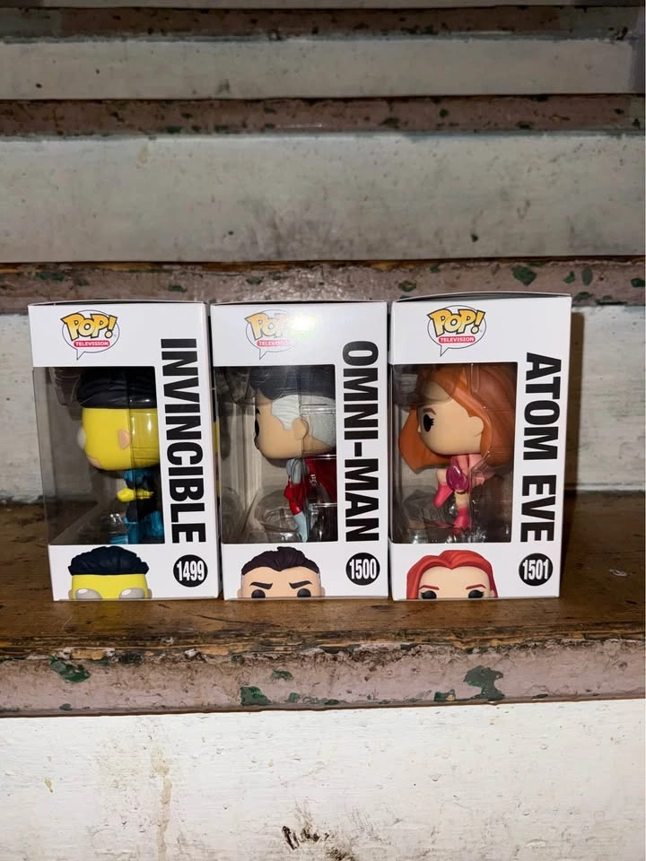 Invincible, Omni-Man, Atom Eve Funkos - photo 4