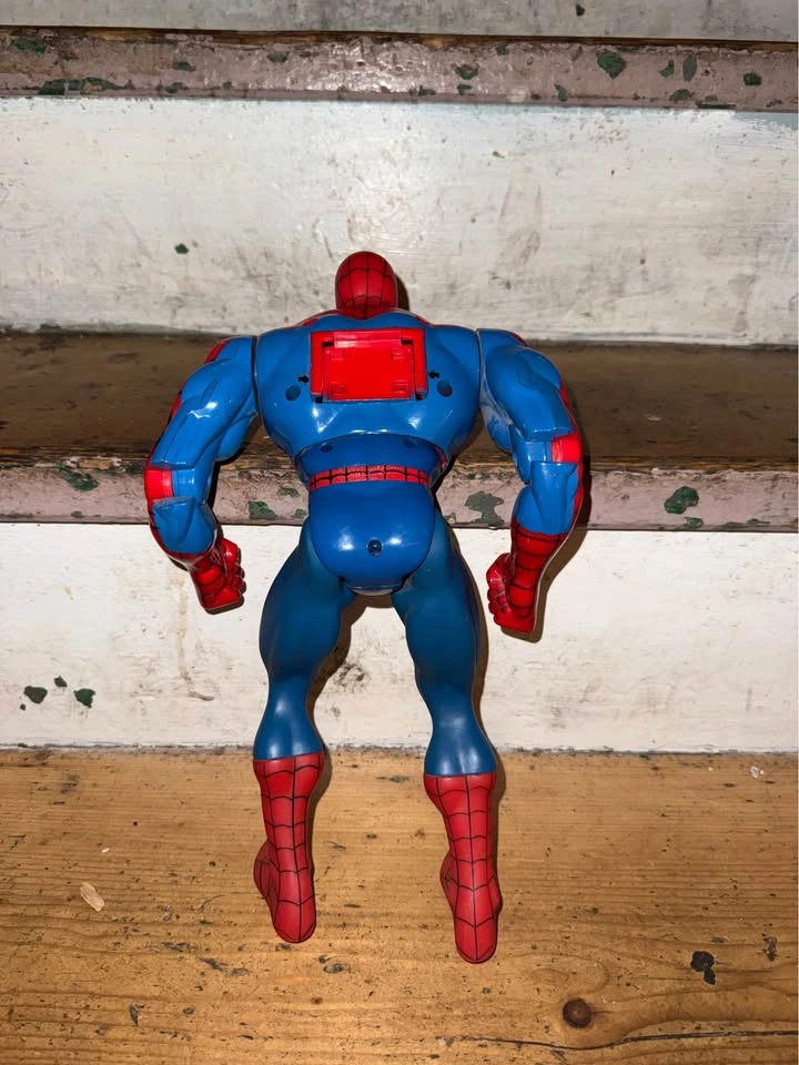Spiderman 12” Figure - photo 2