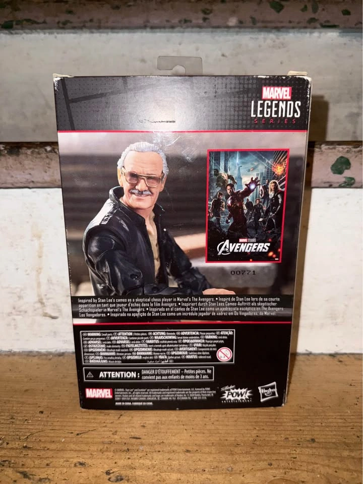 Marvel Legends Stan Lee Figure - photo 2
