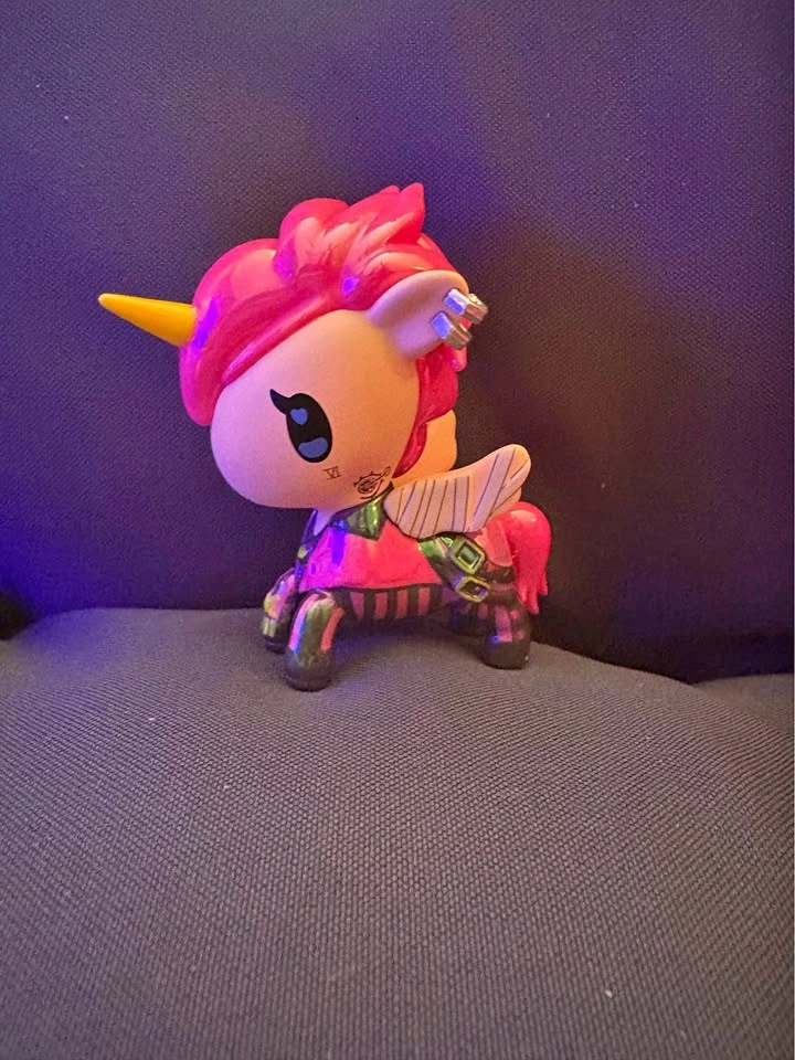 TOKIDOKI Unicorno Arcane Vi figure
