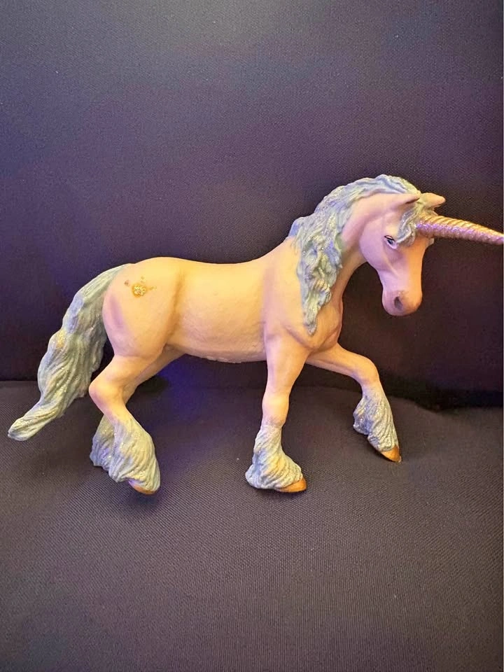 Medieval Times Unicorn