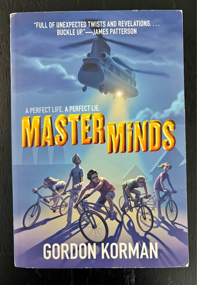 MasterMinds by Gordon Korman - Paperback ⚽️