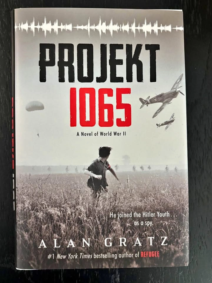 Projekt 1065: A Novel of World War II Hardcover⚽️