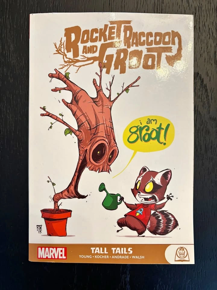 Rocket Raccoon and Groot Book - Paperback ⚽️