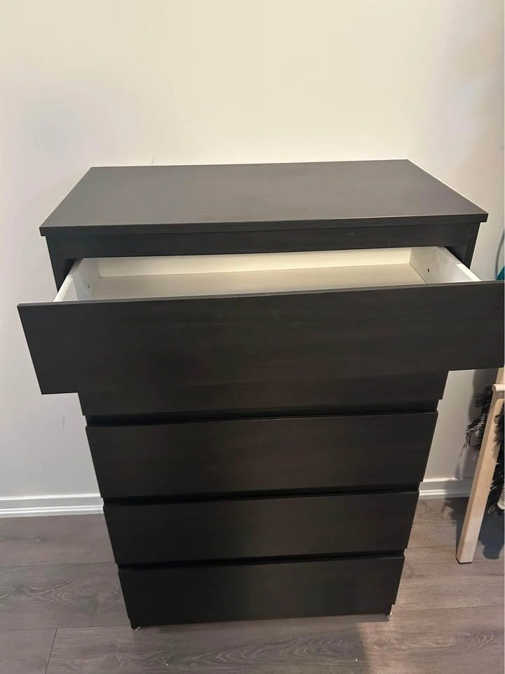 IKEA MALM Dresser, perfect condition - photo 2