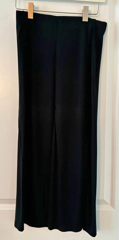 ANN TAYLOR LOFT Women's Black Pull-on Skirt Stretch Knit - SP⚽️