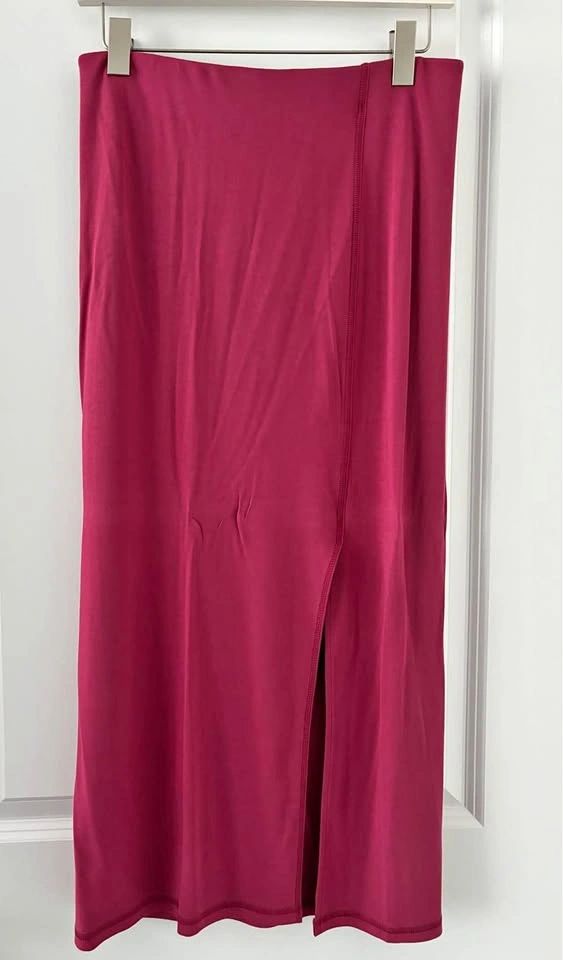 ANN TAYLOR LOFT Women's Pink Pull-on Skirt Stretch Knit - SP ⚽️