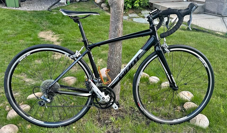 Giant Contend 3 Road Bike Small