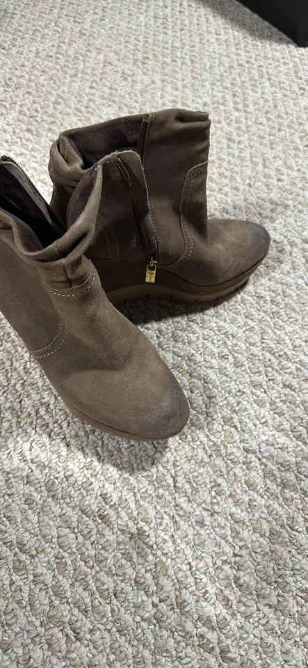 Isola Suede Booties 7 - photo 3