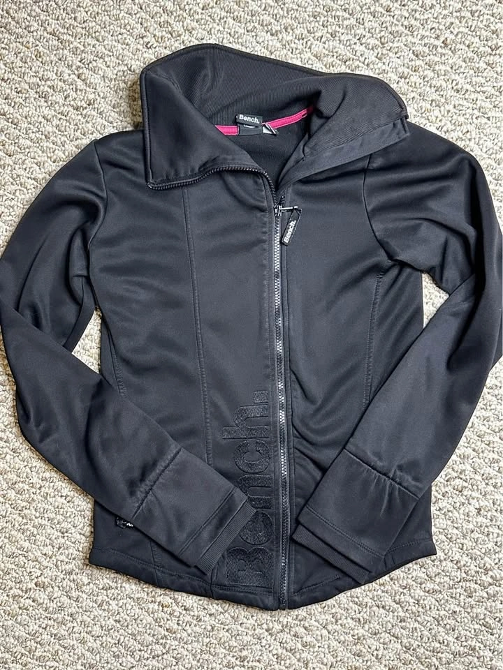 Bench Zip up Jacket Women’s Small - photo 2