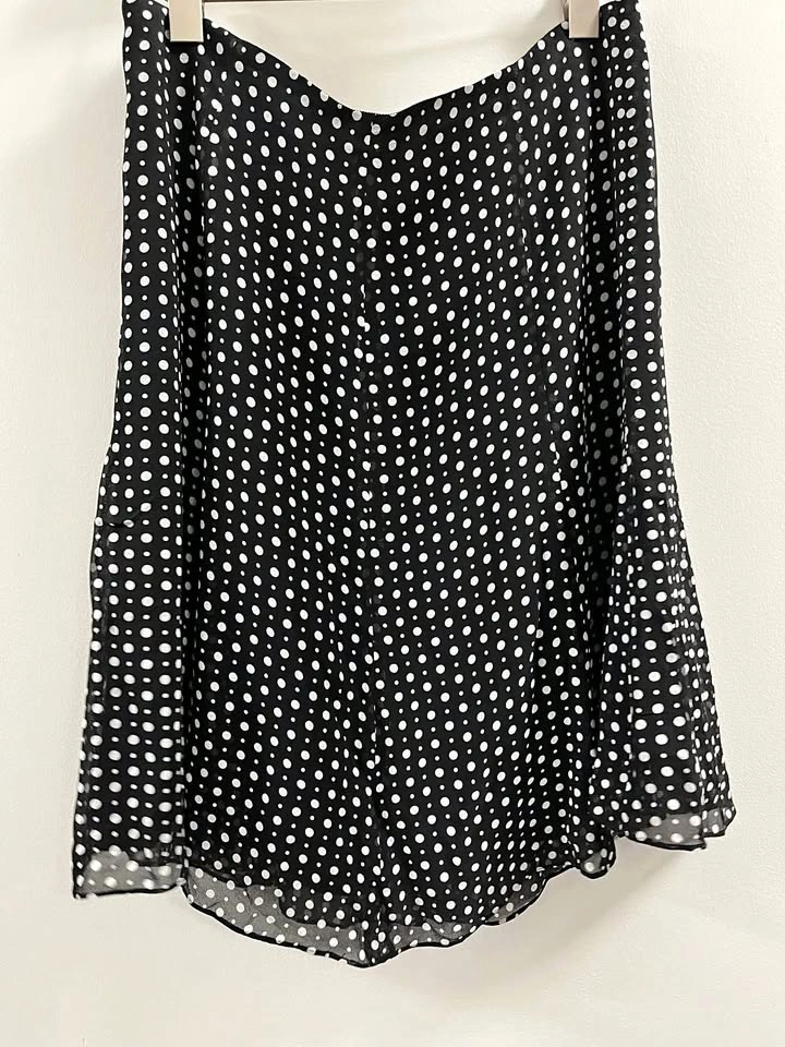 EXPRESS Black Polka Dot Lined Silk Skirt ~ Size 6 *NEW*⚽️