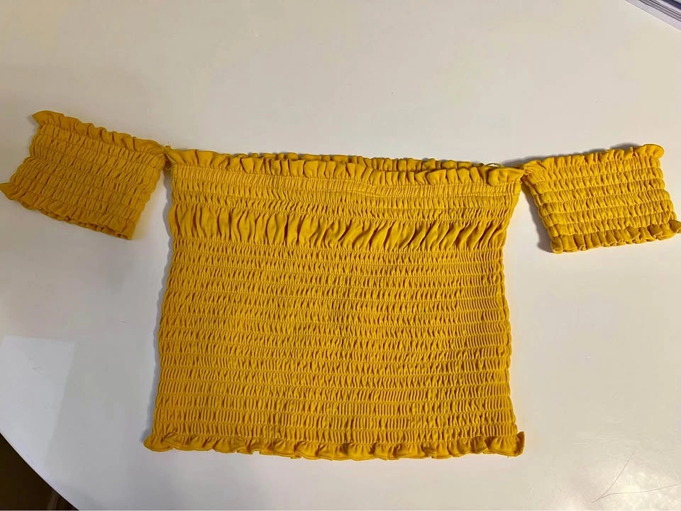 ⚽ Mustard yellow Top