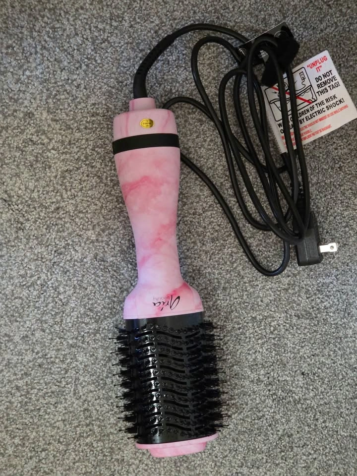 Aria Pink Marble Blow-dry brush - photo 2