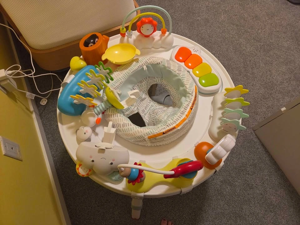 Skip Hop Activity Center 3-Stages with extra toy attachments - photo 2