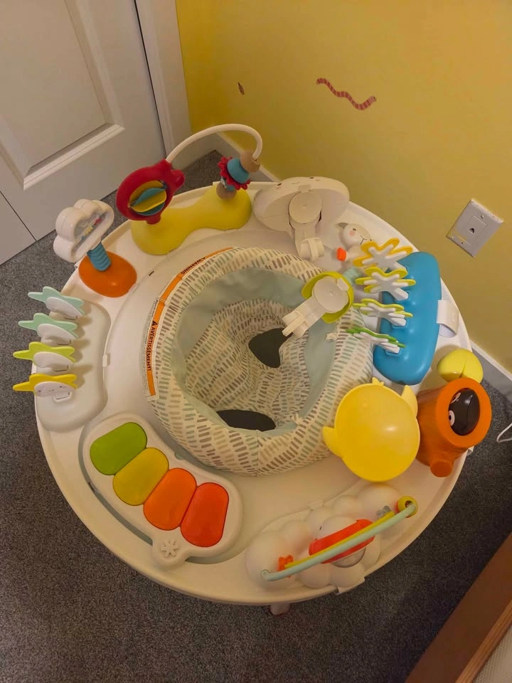 Skip Hop Activity Center 3-Stages with extra toy attachments - photo 3