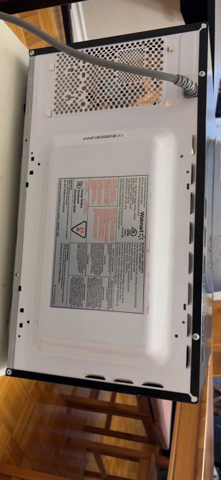Hamilton Beach Microwave Oven + Table - photo 3