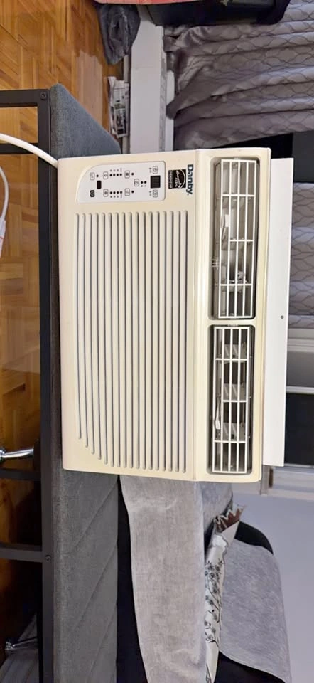 Danby Window Air Conditioner - 8000btu