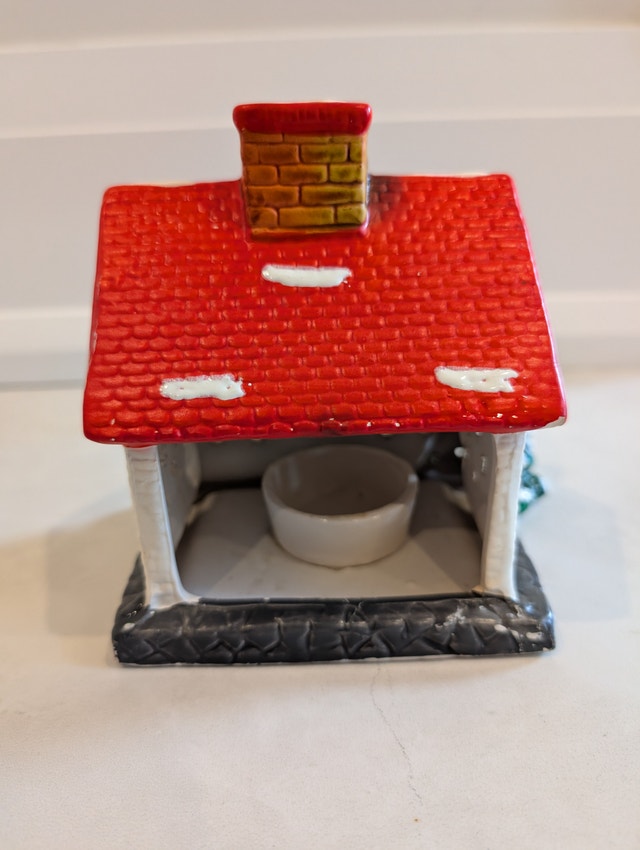 Christmas Village Ceramic School House Tealight lit - photo 5