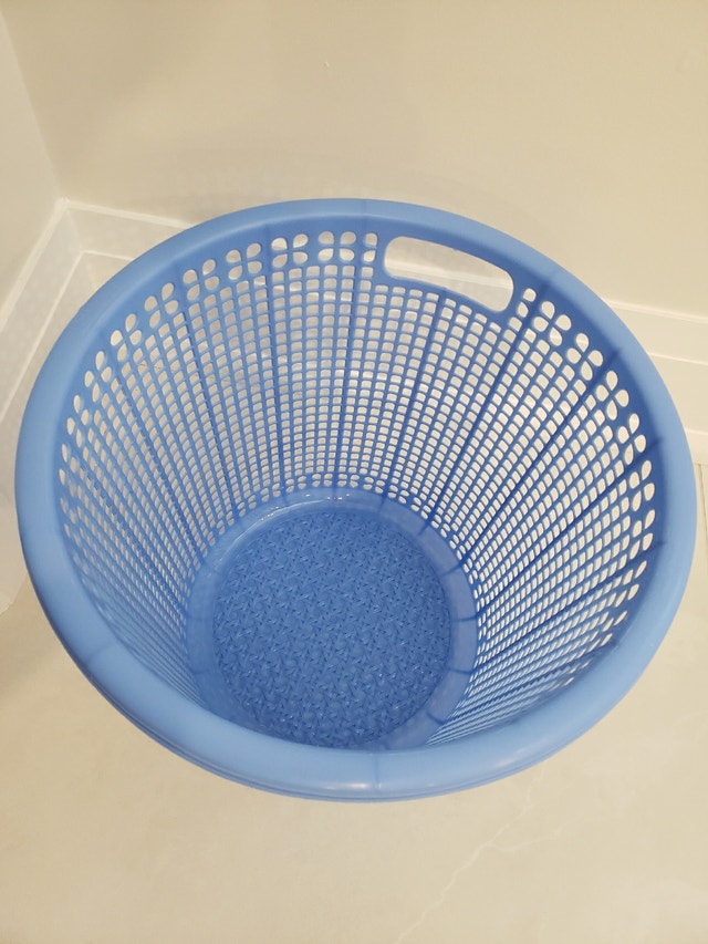Plastic blue bin/ basket/ container/ garbage - photo 3
