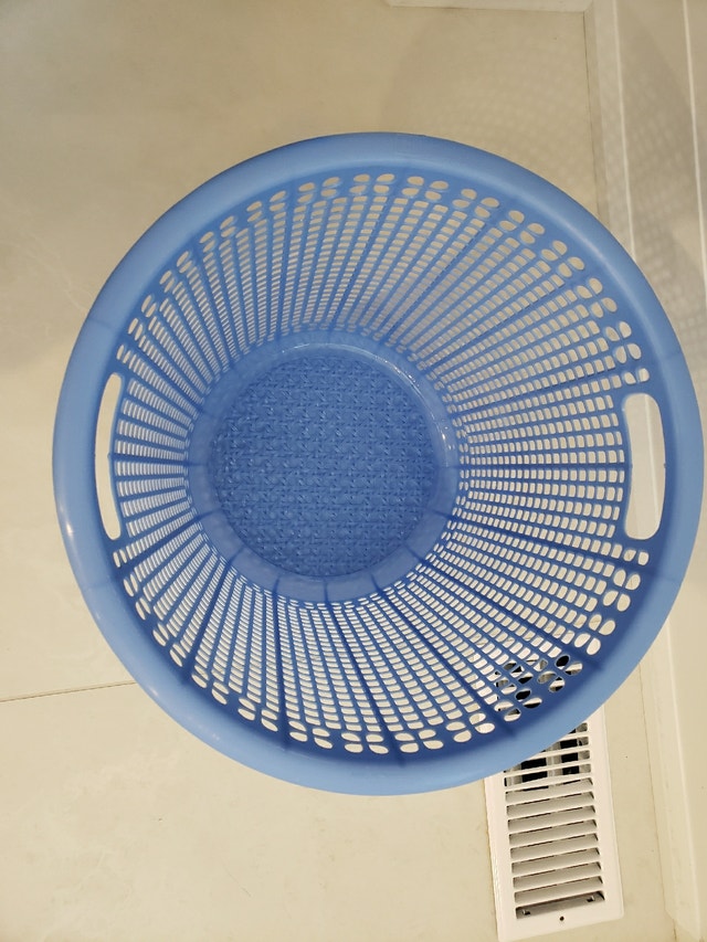 Plastic blue bin/ basket/ container/ garbage - photo 4