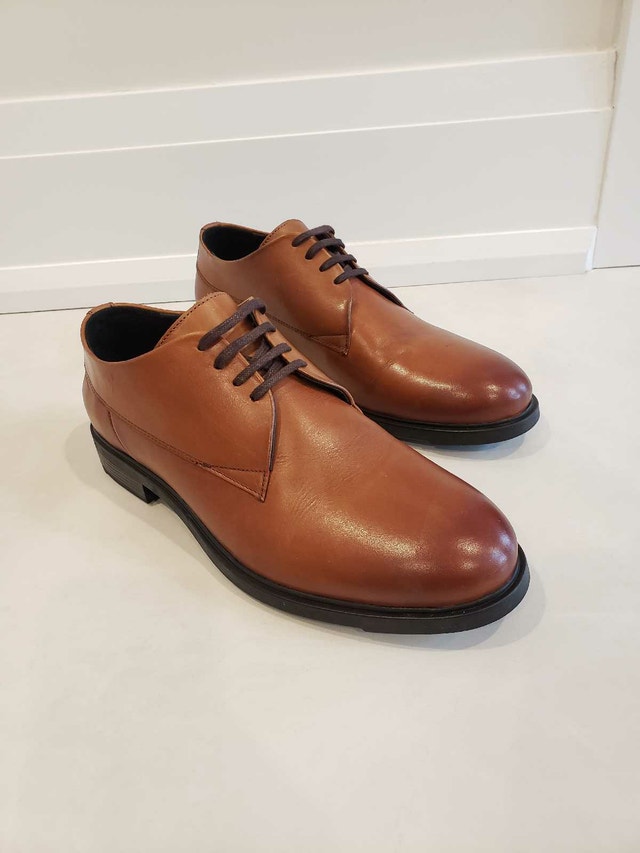 Shoe the Bear LINEA SHOE LEATHER - TAN Size 42/ Men's 9