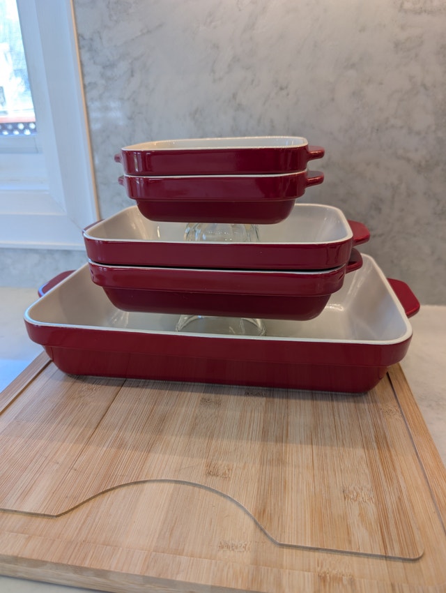 Kitchen Aid Stoneware Bake Set, Red and White