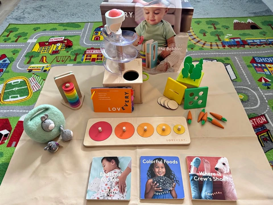 ⚽️ Lovevery The Babbler Play Kit for 13, 14, & 15+ Months