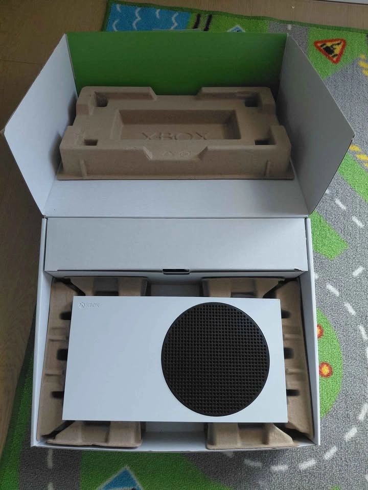 Xbox series s - photo 2