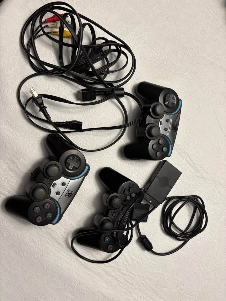 Sony PlayStation 2 Console Bundle - photo 2