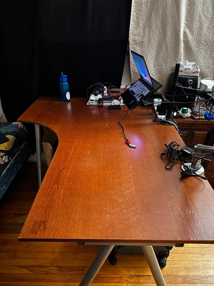 Large L-Shaped Desk – Wood Top – Great Condition – Moving Sale - photo 3