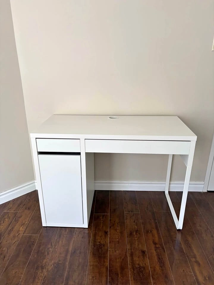 IKEA MICKE Desk - white