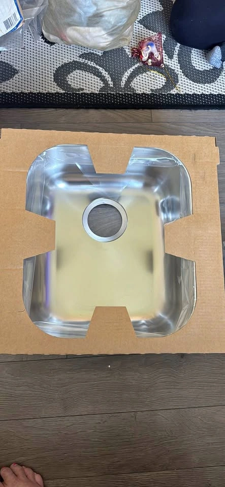 Stainless steel kitchen sink