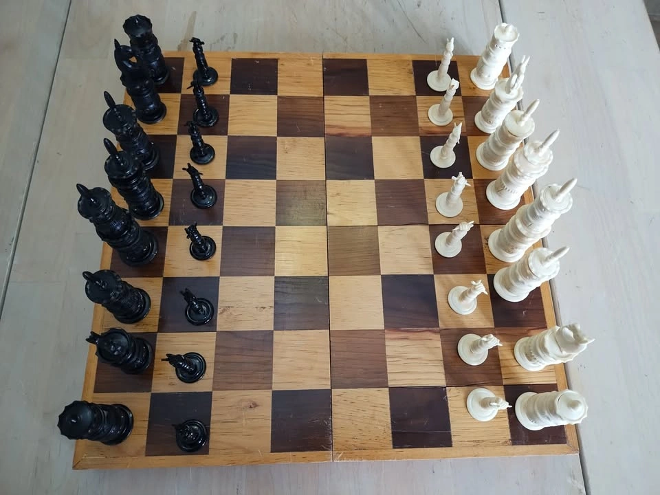 Hand Carved Chess Set - photo 2