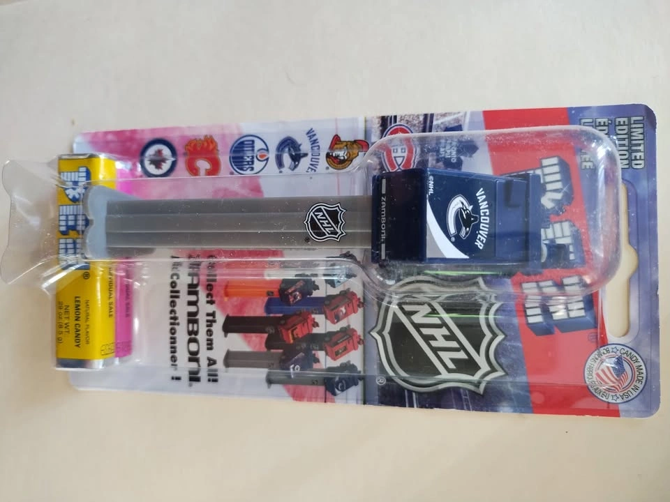 Pez Candy Dispensers with NHL Zamboni Toy - photo 4