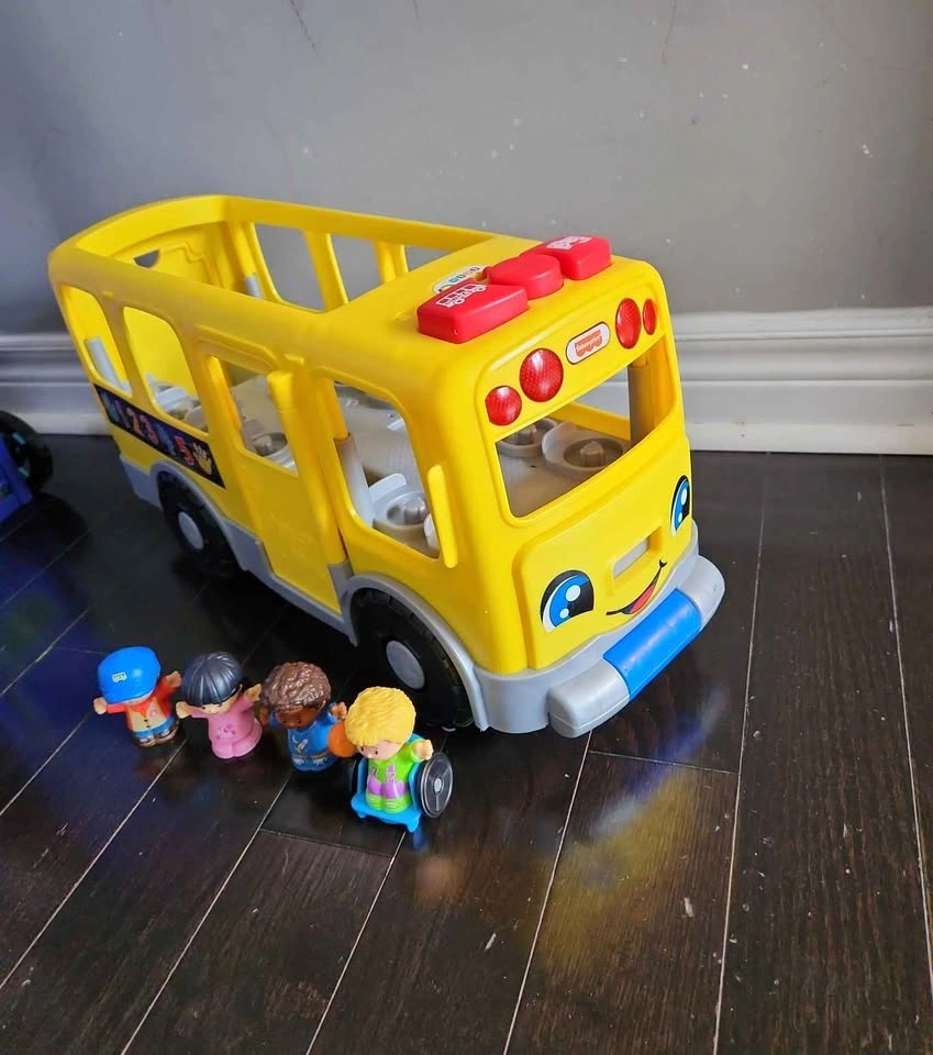 Fisher-Price Little People School Bus - photo 4