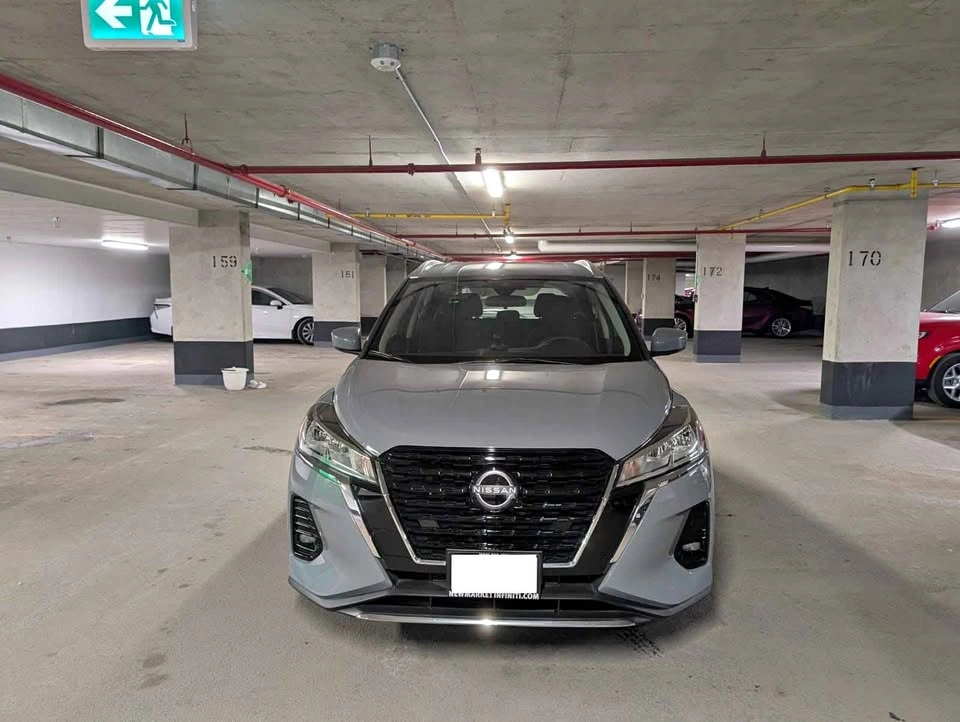 2023 Nissan Kicks SV - 14,320 km