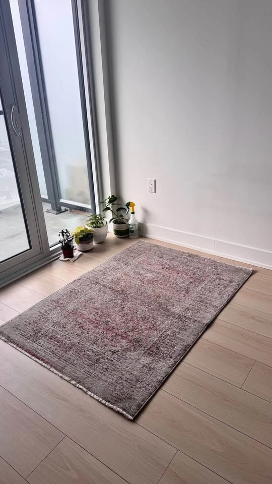 Vintage-Style Area Rug (Pink/Grey/Cream) - photo 2