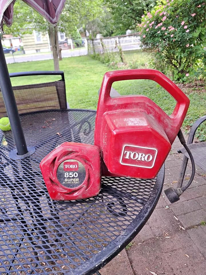 Toro 850 Super Blower/Vac