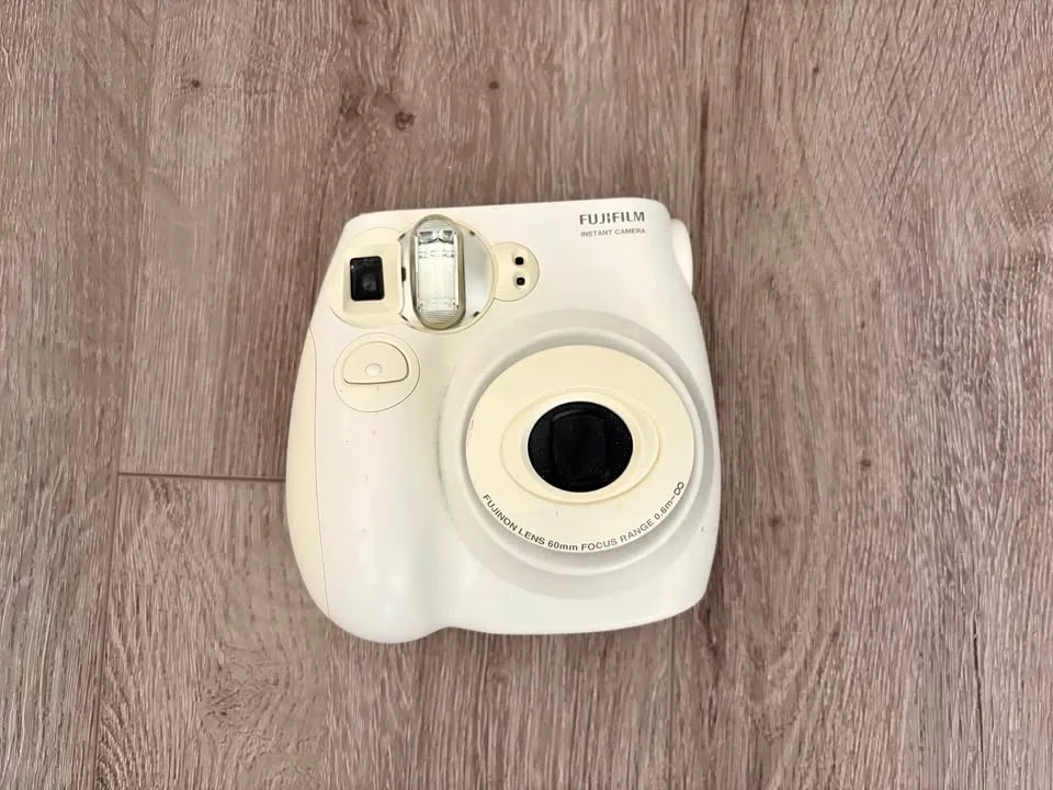 Fujifilm Instax Mini 7 Instant Camera